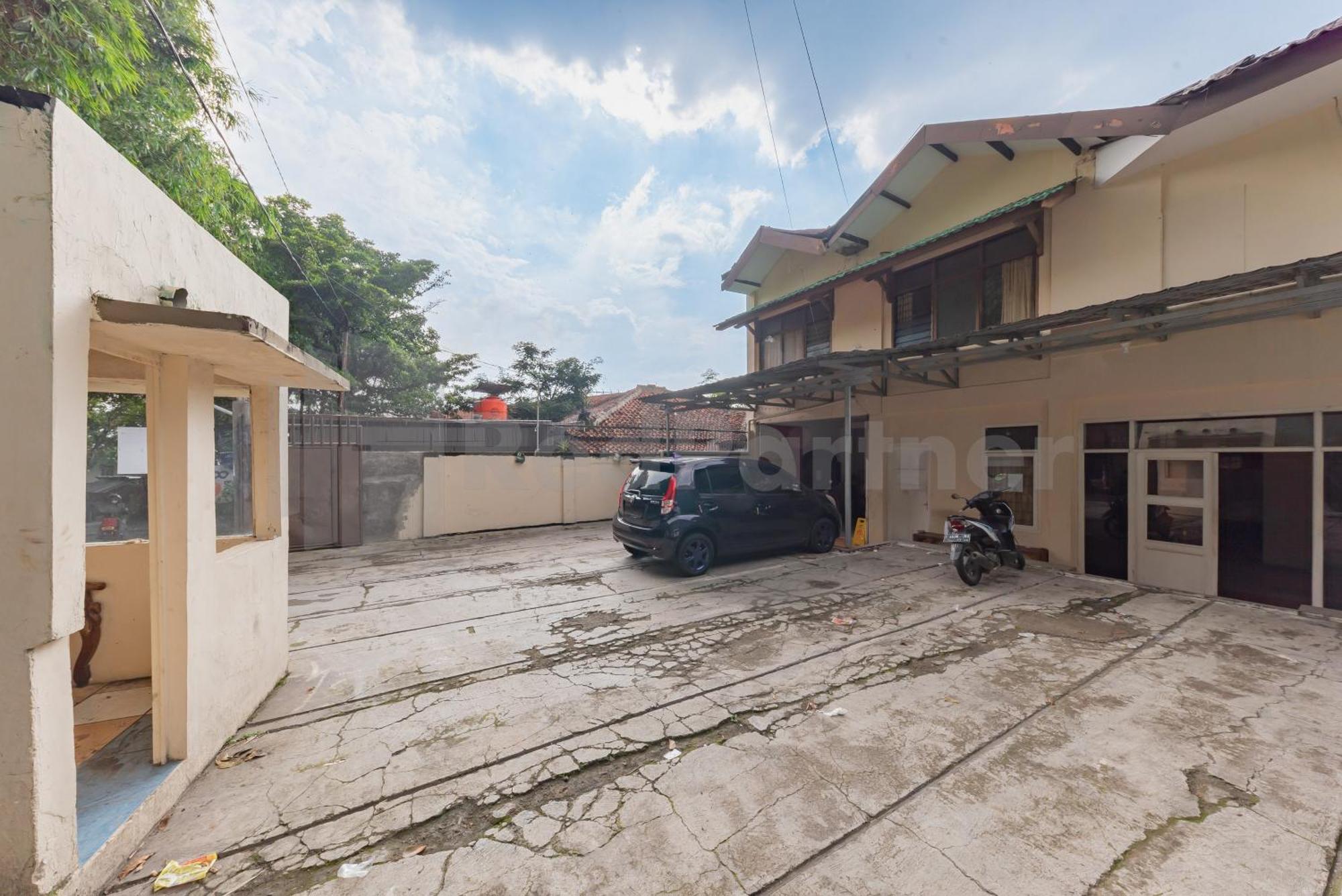 Wisma Alamanda Near Terminal Cicaheum Redpartner בנדונג מראה חיצוני תמונה