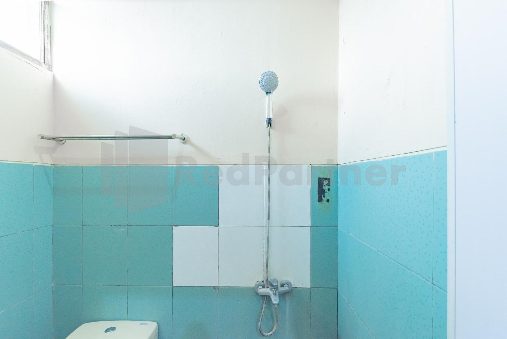 Wisma Alamanda Near Terminal Cicaheum Redpartner בנדונג מראה חיצוני תמונה